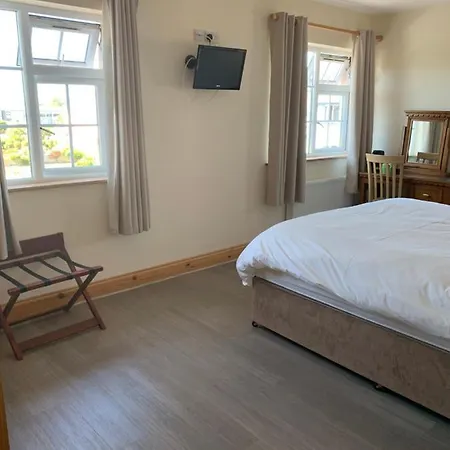 Carranross House 3*